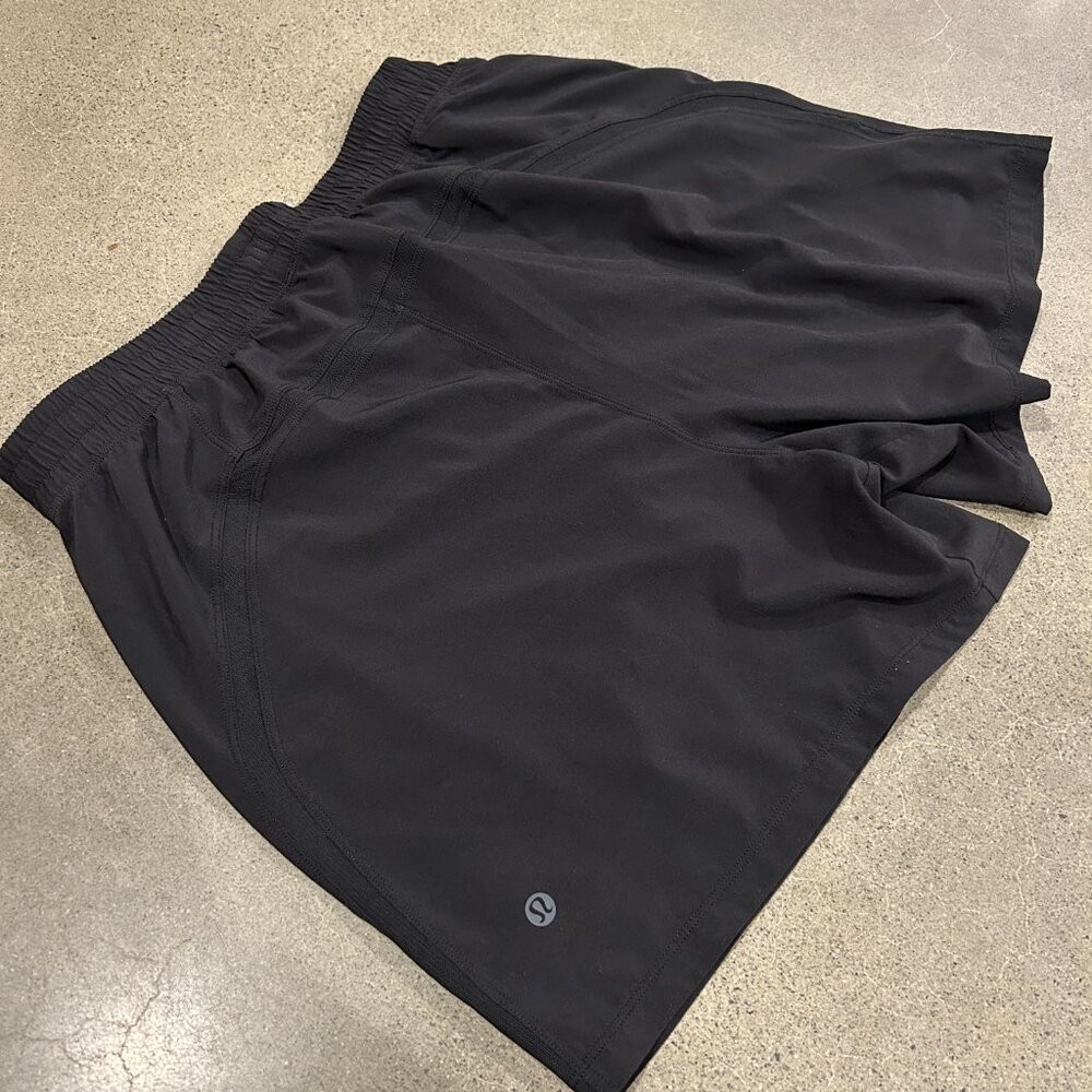 Lululemon PACE BREAKER Lined Short 5", Size Large, Black, New without tags